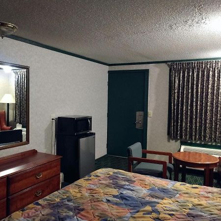 Kensington Inn - Howell Esterno foto